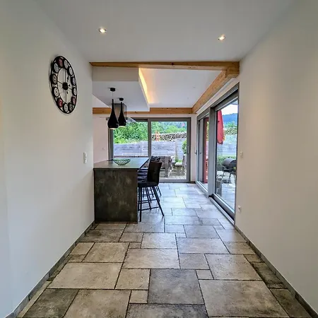 Vakantiehuis Spacieuse Avec Et Billard, Wifi, Parking Prive - Fr-1-589-698 Laveline