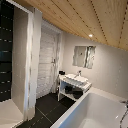 Spacieuse Avec Et Billard, Wifi, Parking Prive - Fr-1-589-698 *